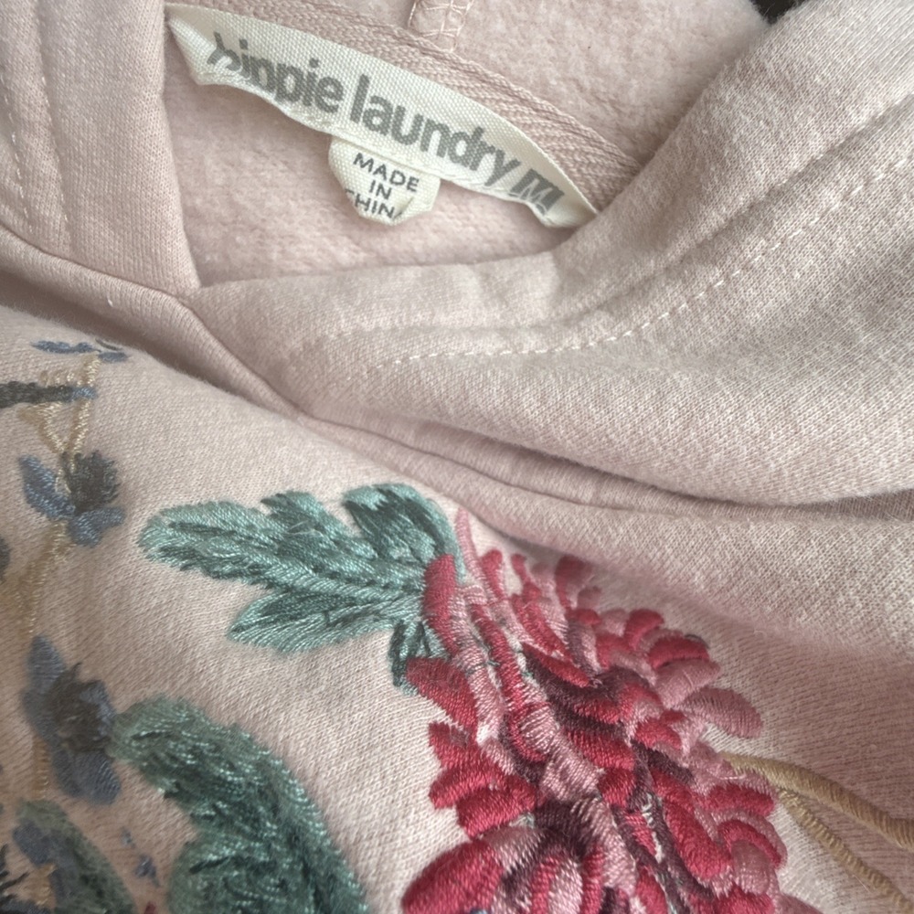Cottagecore Hippie Laundry pullover hoodie pink embroidered flowers Boho